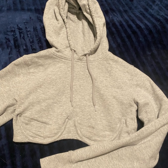 Crop top hoddie - Picture 1 of 6